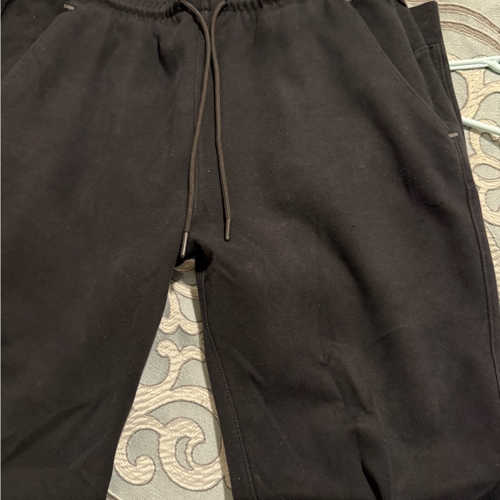 Men’s old navy joggers